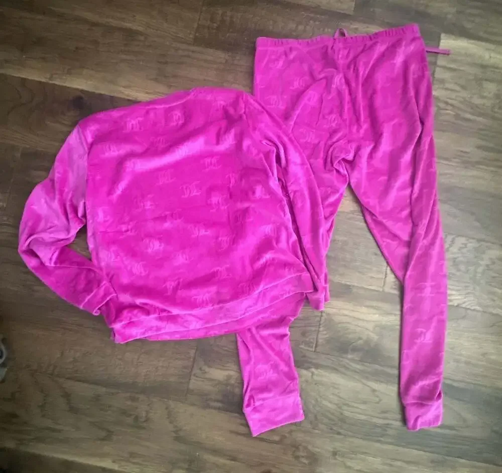 Juicy Couture Women's Velour Repeat Logo Lounge Sleepwear Pajama Set